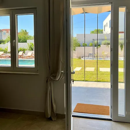 Felix アパートホテル ムルテル