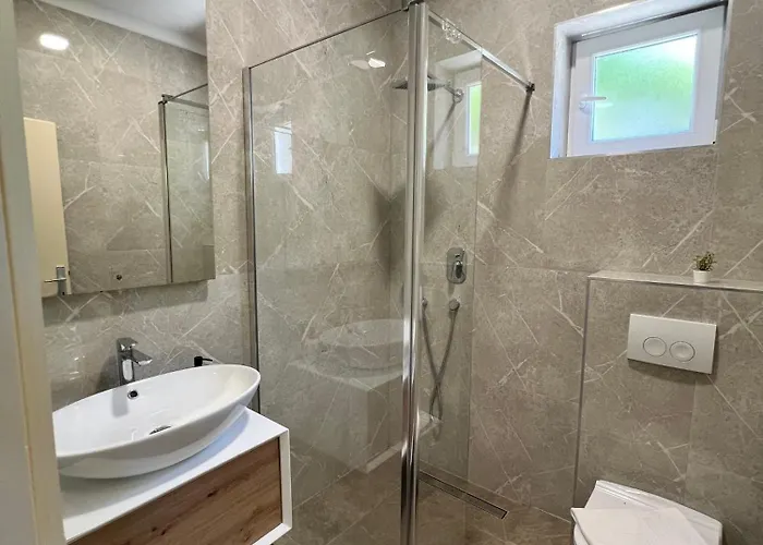 Felix شقة فندقية *