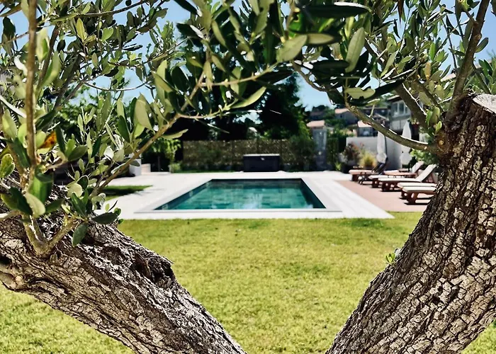 Aparthotel Felix Murter