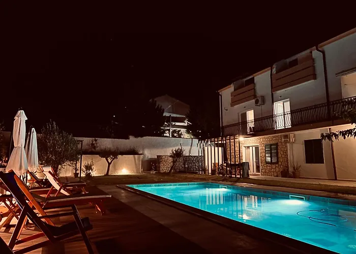 Aparthotel Felix Murter